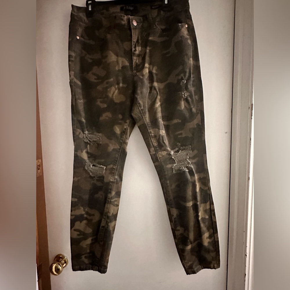 Judy Blue Camo Jeans skinny fit size 14W